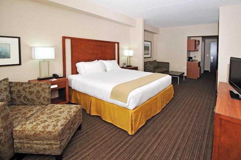 Holiday Inn Express & Suites Vaughan-Southwest By Ihg Esterno foto