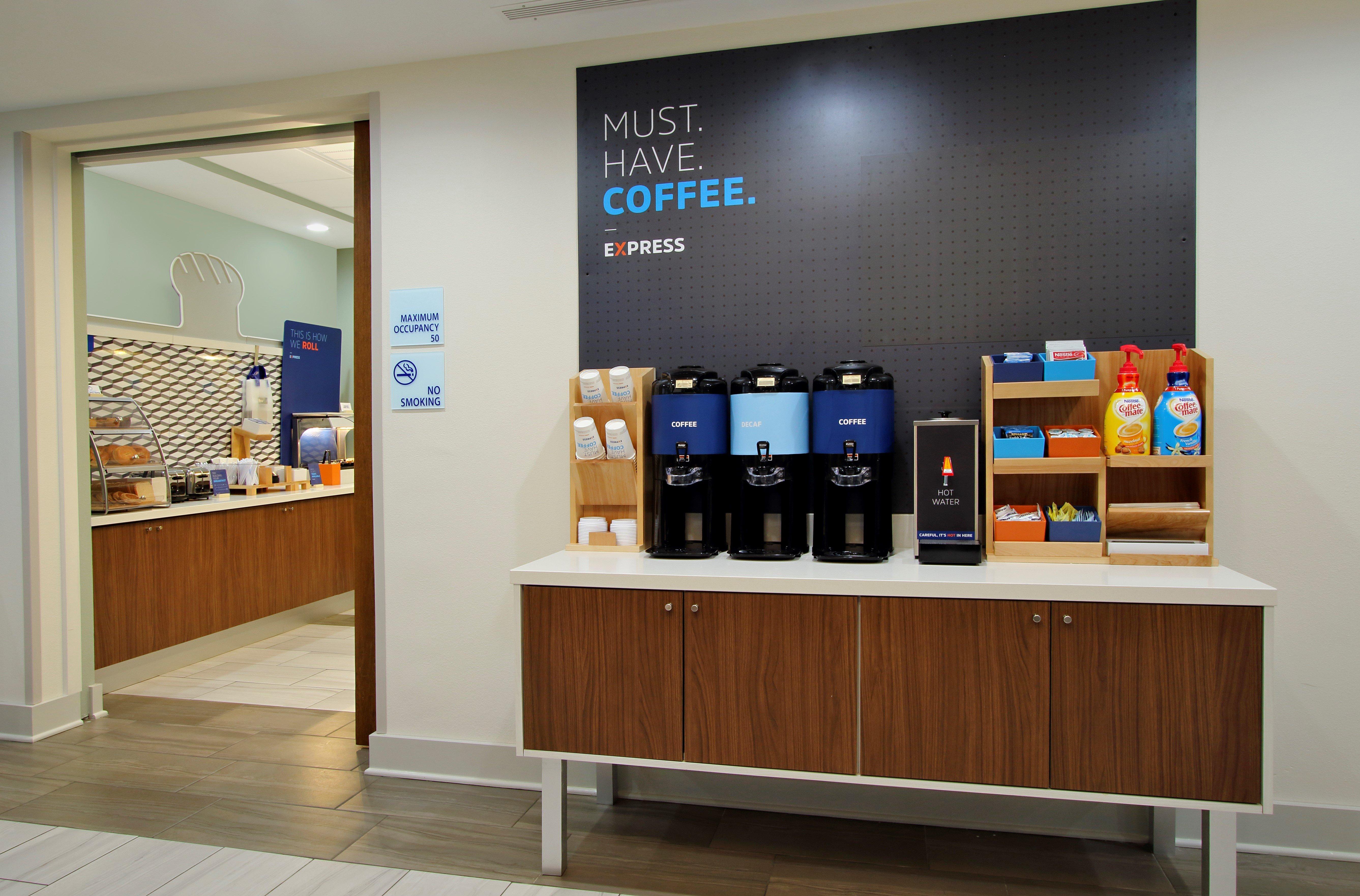 Holiday Inn Express & Suites Vaughan-Southwest By Ihg Esterno foto