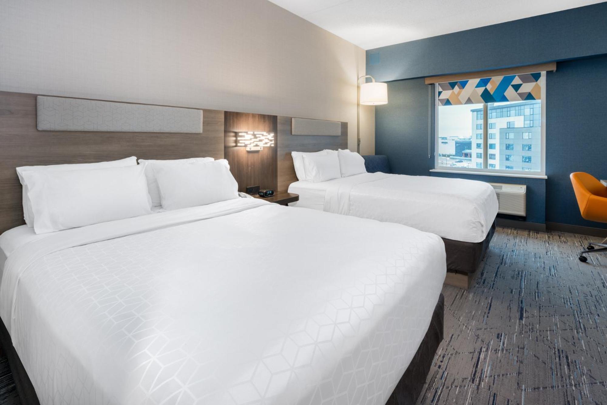 Holiday Inn Express & Suites Vaughan-Southwest By Ihg Esterno foto