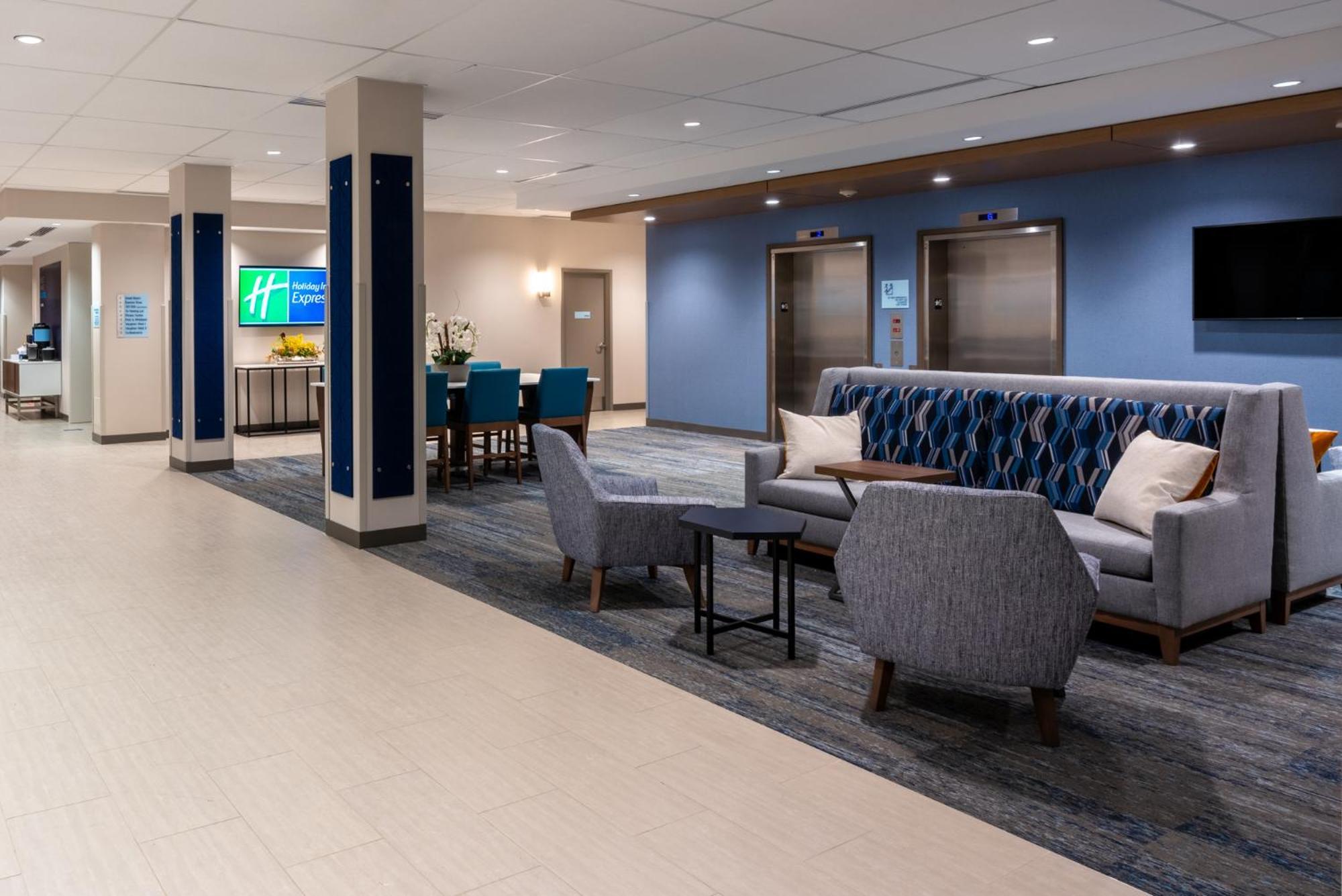 Holiday Inn Express & Suites Vaughan-Southwest By Ihg Esterno foto