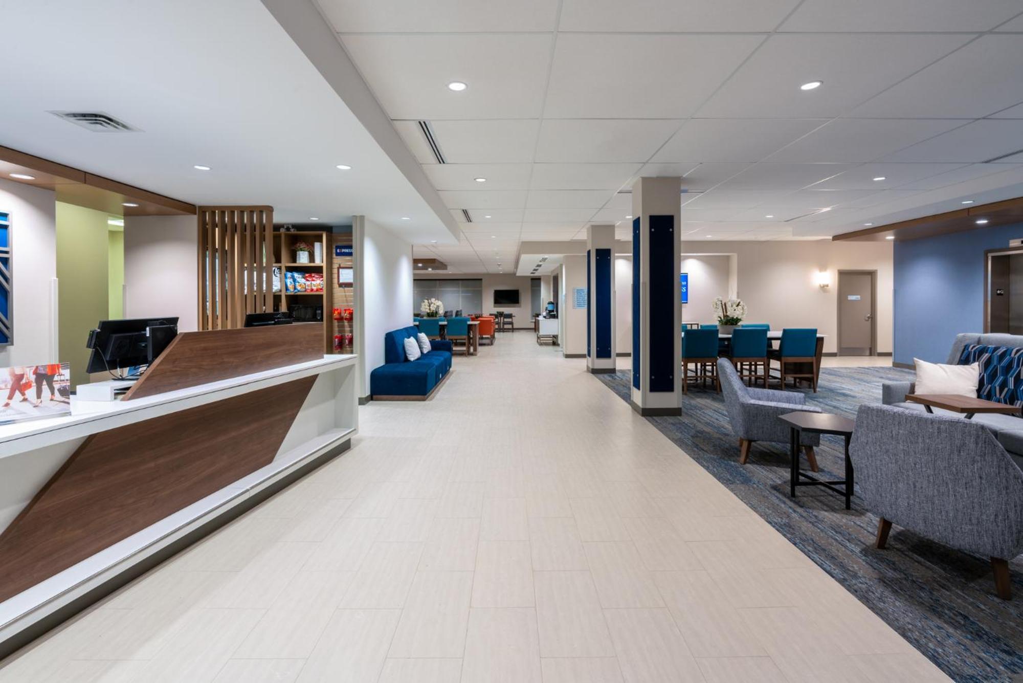 Holiday Inn Express & Suites Vaughan-Southwest By Ihg Esterno foto