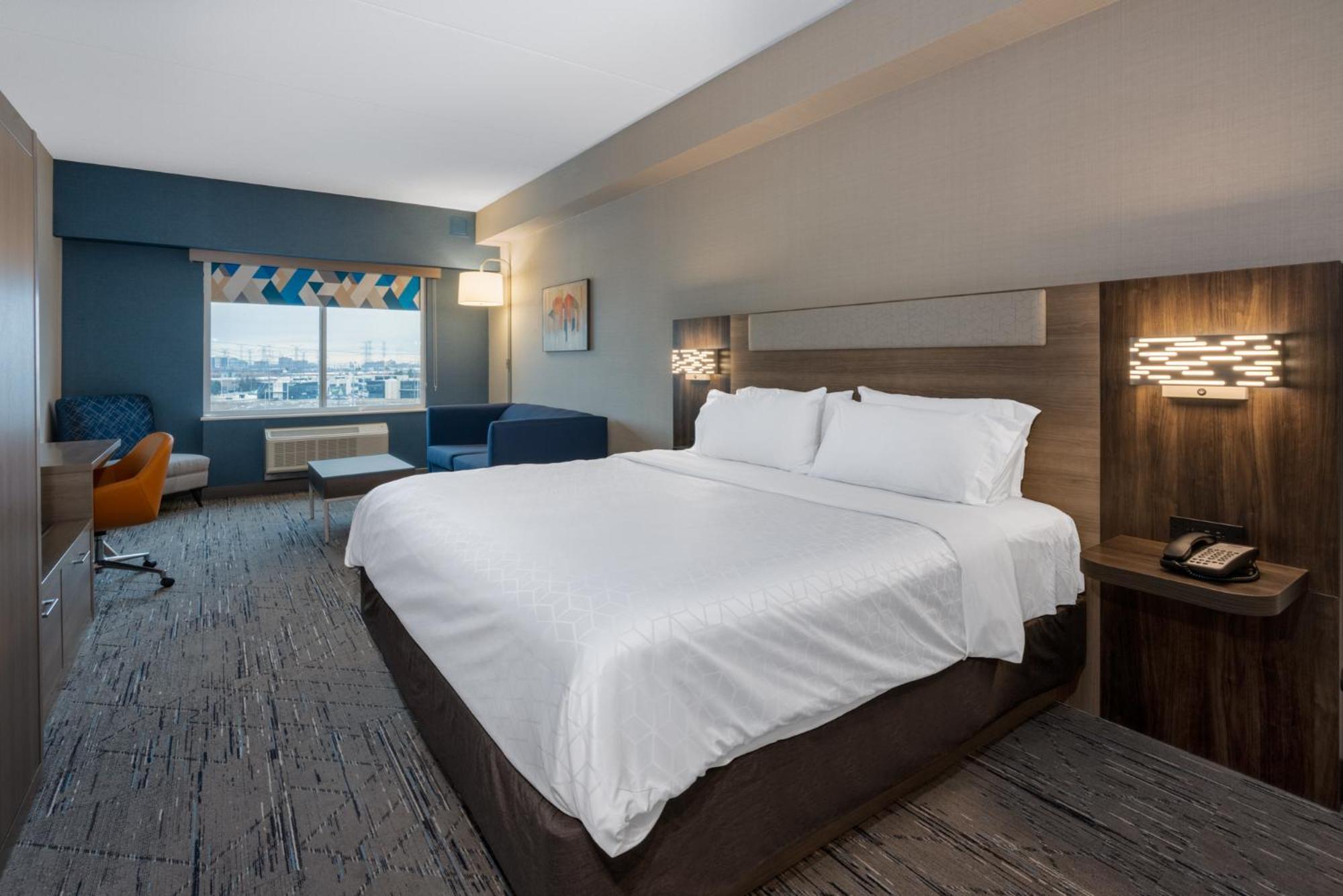 Holiday Inn Express & Suites Vaughan-Southwest By Ihg Esterno foto