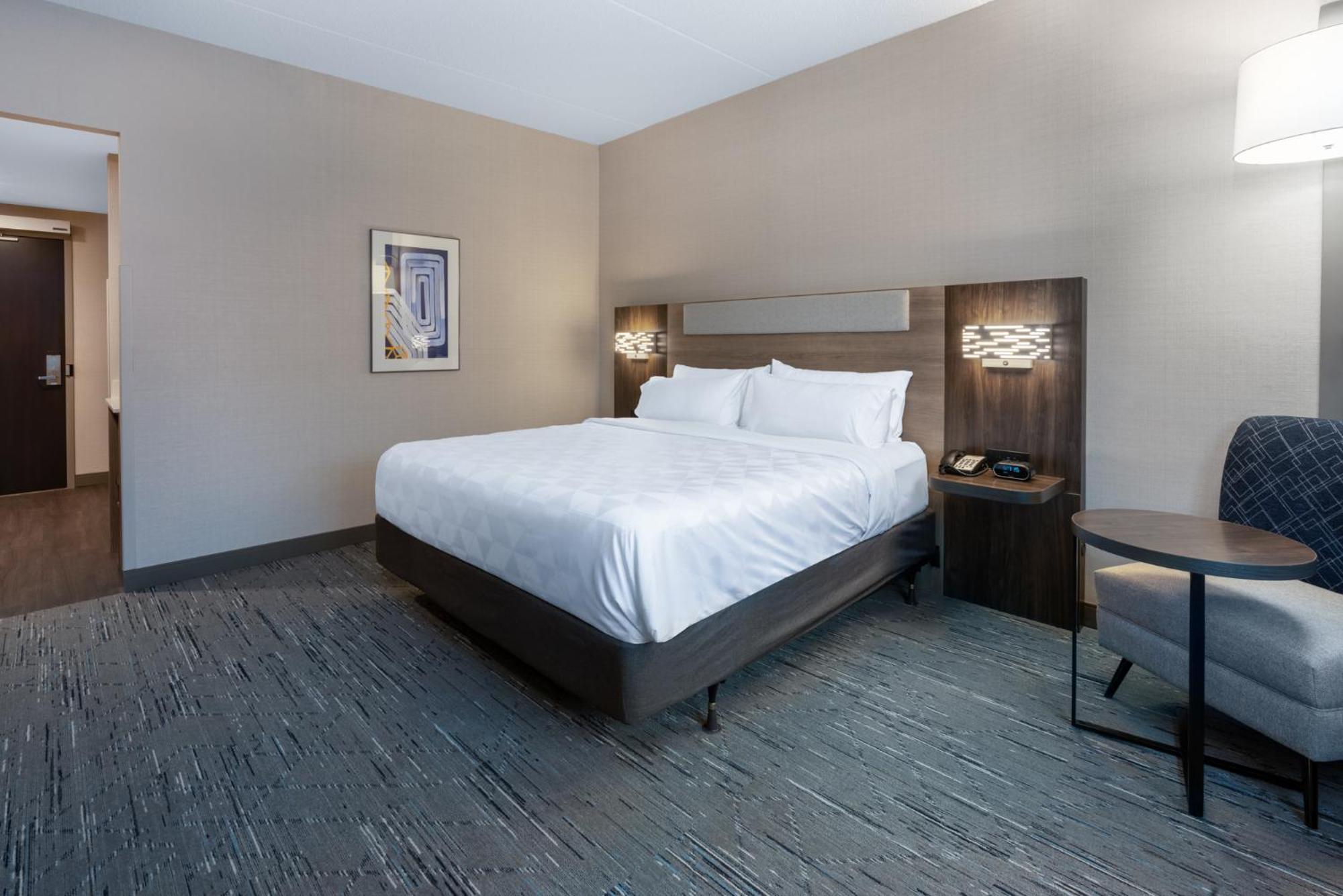 Holiday Inn Express & Suites Vaughan-Southwest By Ihg Esterno foto