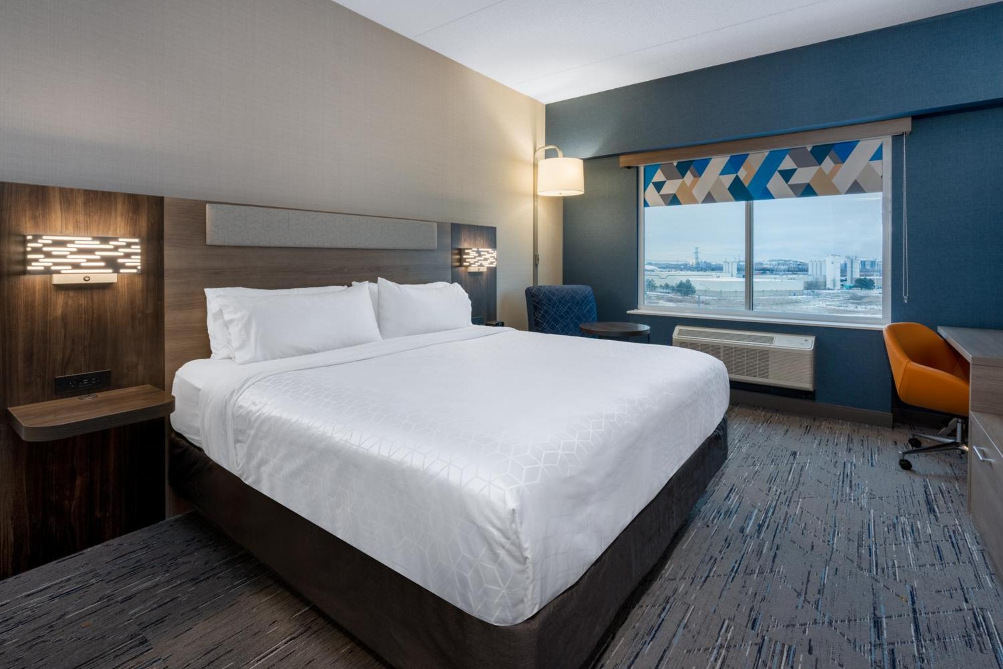 Holiday Inn Express & Suites Vaughan-Southwest By Ihg Esterno foto